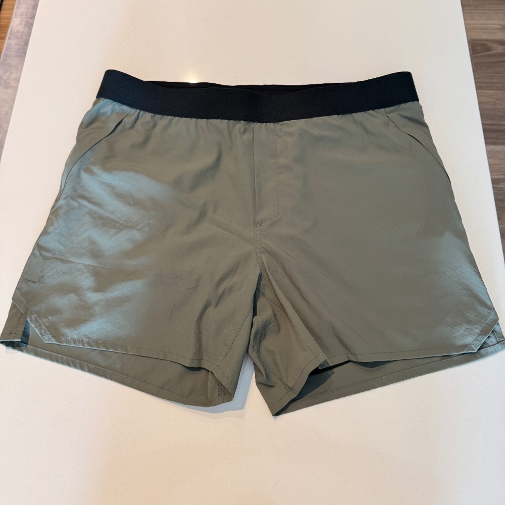 Ten Thousand Tactical Shorts (Lined) - LIKE NEW 🔥